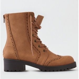 American Eagle Chestnut Brown Cutout Combat Lug Sole Brogue Boots Size 6